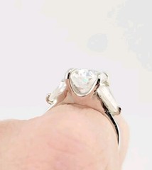 Vtg Sz 9 Ring Oval Triangle Cubic Zirconia 18KGE White Gold Electroplate Jewelry