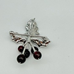 Vtg QVC ROSS SIMONS Holly Berry Garnet Pendant Brooch Pin