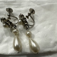 7 pcs Mixed Lot Women’s Clip-On & Screwback Earrings Metal & Faux Pearl
