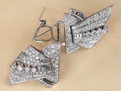 Art Deco 10.95 Ct Diamond and Platinum Duette Double Clip Brooch