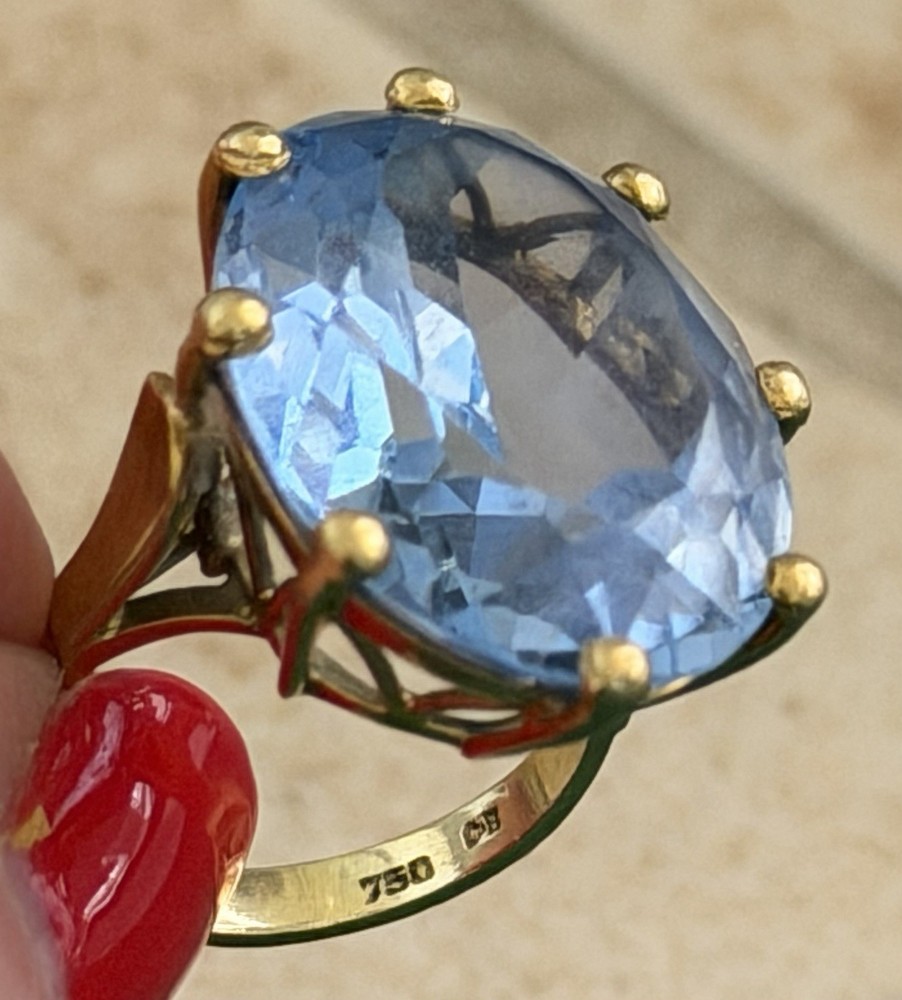 CARL F. BUCHERER 18K YELLOW GOLD BLUE TOPAZ LARGE COCKTAIL ESTATE RING SZ. 5.25