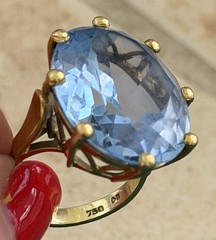 CARL F. BUCHERER 18K YELLOW GOLD BLUE TOPAZ LARGE COCKTAIL ESTATE RING SZ. 5.25