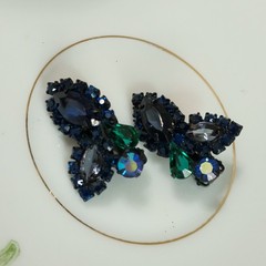 Weiss Climber Earring Dark Jewel Tone Color Rhinestone Couture Signed 60s Black
