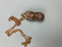 Vintage plated pewter peanut pendant in 16″ chain