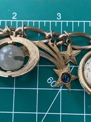 Vintage Signed Chunky Charm Bracelet KARU 60’s Space Race atomic planets 7″