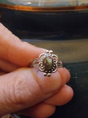 Vintage Uncas Mfg Co Floral Design Ring