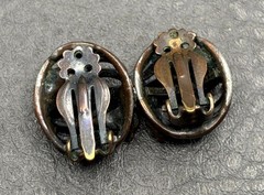 Vintage HOLLYCRAFT Aurora Borealis Crystal Rhinestone Clip-On Earrings Japanned