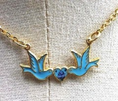 Sarah coventry Vintage Necklace Guilloche Blue Bird Enamel Rose Girl NOS #1181C