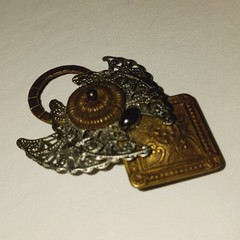 Steampunk Mixed-Metal Wings & Gears Brooch Pin – Cosplay Accessory