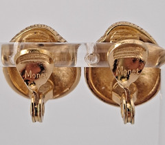 Vintage Monet Gold Tone Scallop Shell Clip On Earrings Coastal Chic Resort Beach