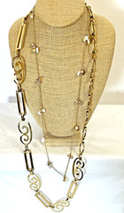 LOT OF 2 NECKLACES GOLD TONE CHAPS VINTAGE CHAIN/BELT MOTHER OF PEARL 32-36 IN