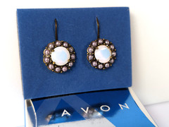 Avon NR Pearlesque Leverback Earrings Pierced Faux Opal Moonstone w/ Pearl Halo