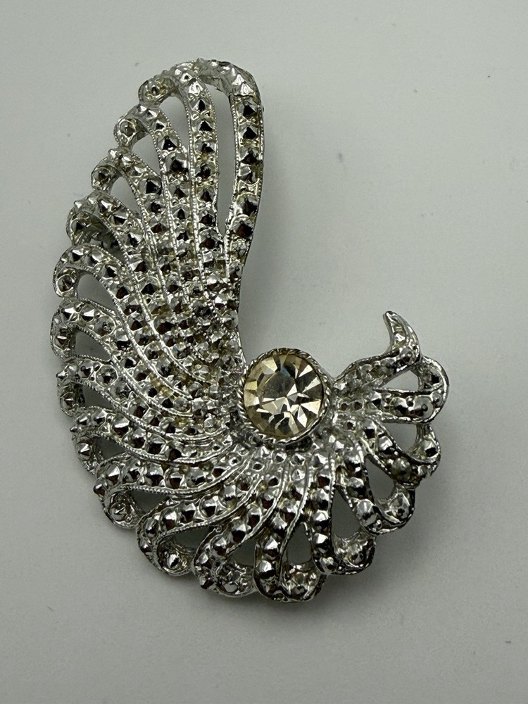 SARAH COVENTRY Vtg 1968 “Evening Splendor” Silver Tone Rhinestone Brooch