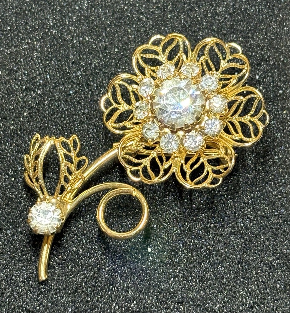 Filigree Flower Clear Rhinestone Brooch Pin Gold Tone Vintage Classic Design