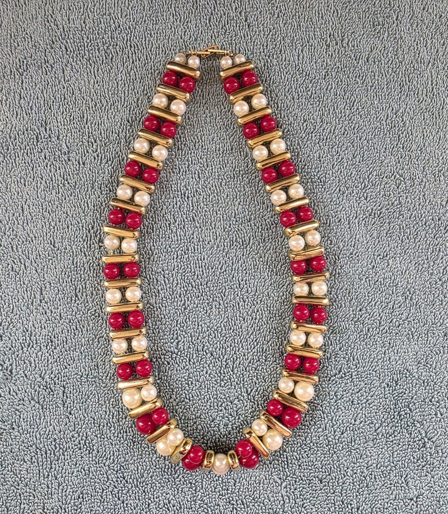 Vintage Red & White Beaded Faux Pearl Gold Tone Choker Necklace, Snap Close 19″