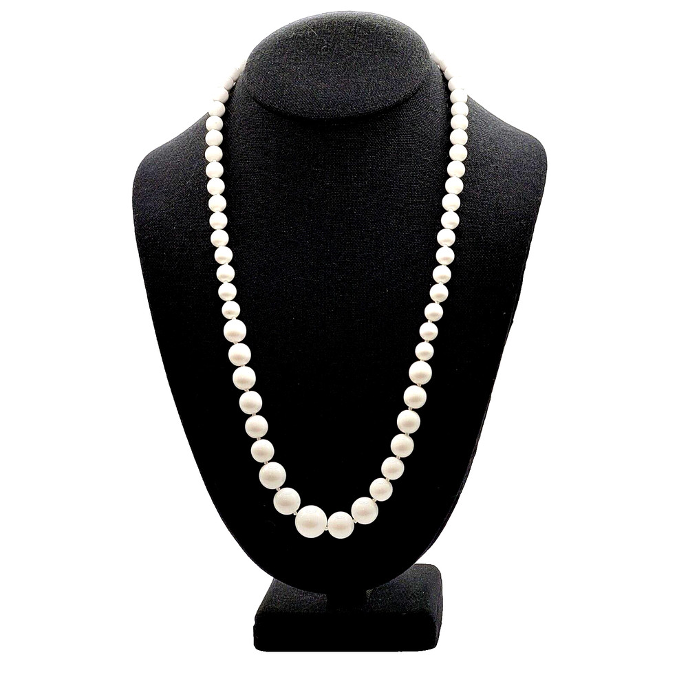 Marvella Classic White Graduated Acrylic Bead Professional Career Necklace 24 In