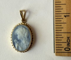 18k Gold Blue Agate Cameo Pendant Made In Italy