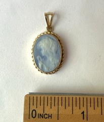 18k Gold Blue Agate Cameo Pendant Made In Italy
