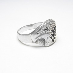 1980s WHEELER MANUFACTURING CO Sterling Silver Eagle Head Black Enamel Ring