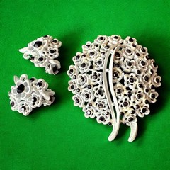 Enamel Flower Brooch Earrings Set Rhinestone Black White Vintage Clips
