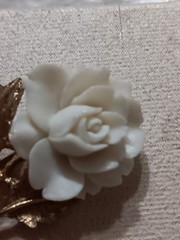 Vtg Signed AJC Carved Faux Ivory Rose Flower Brooch Pin Gold-tone 3D Retro