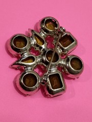 Fabulous Vintage Clear Glass Unique Brooch 9 Foilback Cabachons 1.5in