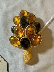 Lot of (7) Vintage Brooches Various Designs/Styles/Shapes/Colors Fashion Jewelry
