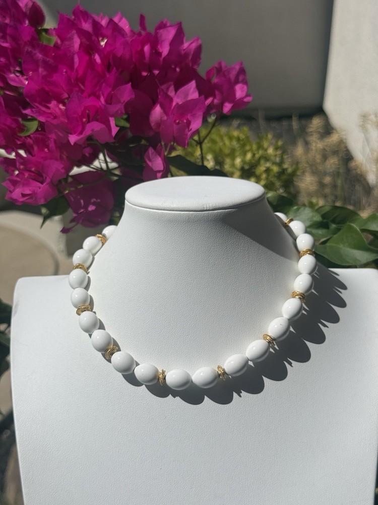 Vintage MONET White Oval Lucite Bead Necklace & Textured Rope Gold Spacers 16″