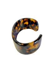 1” Wide Faux Tortoise Shell Lucite Plastic Cuff Bracelet 2.25″ diameter Vintage