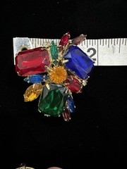 Unbelievable Multi-colored Prong Set Well Made pin brooch