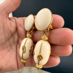 Vintage Made In Italy Clip On Earrings Gold Tone Dangle