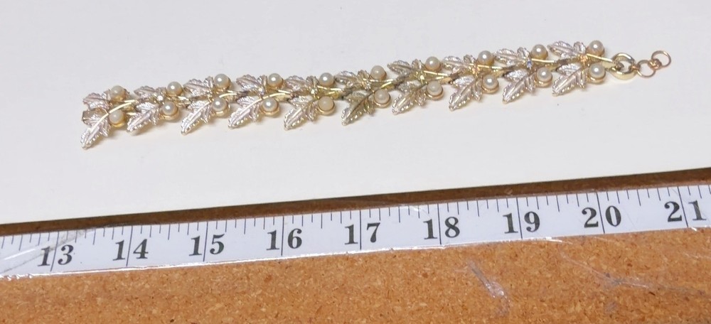 JUDY-LEE Gold-Tone Vintage Leaf Faux Pearl Link Bracelet 7 Inches