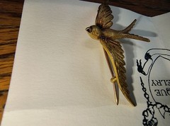ANTIQUE Victorian 15K GOLD BIRD Brooch c1880 England Marshall Fields