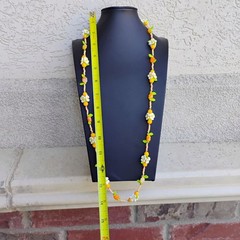 Vtg Plastic Lucite Daisy Leaf Orange Bead Necklace Fun Colorful 1960s Mod Retro