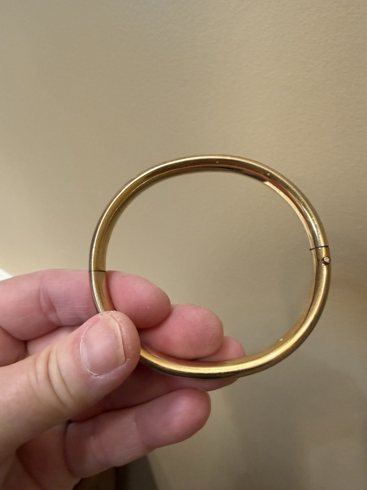 VTG Gold plated flowers Etched hinged Bracelet
