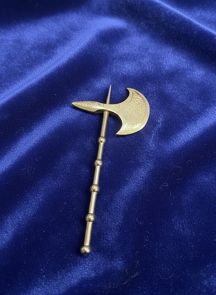 Gold Brass Axe-Shaped Pin Brooch Ornate Art Fashion Jewelry