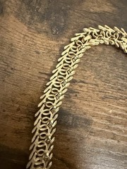 CROWN TRIFARI Link necklace Signed textured vine GOLD Tone Metal Vtg Jewelry