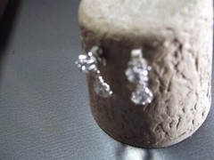 1 Pair Old .75″in White Glass Sparkly w/ Teardrop Dangle Stud
