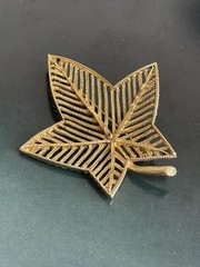 Vintage signed BSK gold tone yvy leaf brooch