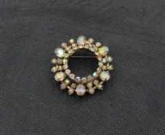 Vintage Crystal AB Rhinestone Wreath Circle Brooch Gold Tone A3