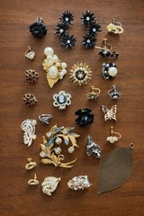 Vtg Craft Jewelry Lot Rhinestone Floral Cameo Etc Collage Art Lot READ