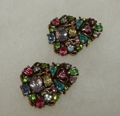 Pair Vintage Hollycraft Signed Colorful Rhinestone Duet Pins Brooches