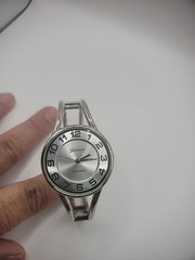 Vintage Geneva Platinum Wristwatch Silver Tone Bracelet Bangle Jewelry Costume