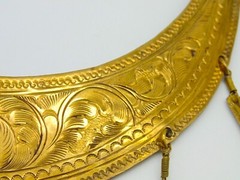 RARE Vintage Signed THAILAND Etched BRASS Collar Necklace ~ KITTY CATS W/ BELLS