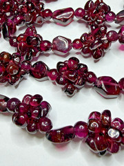 vtg 35″ Cluster Bohemian Garnet Necklace Single Strand with vtg Clip Earrings