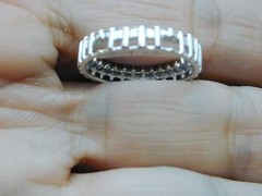14k White Gold Graduated Open Oval Diamond Slide Pendant