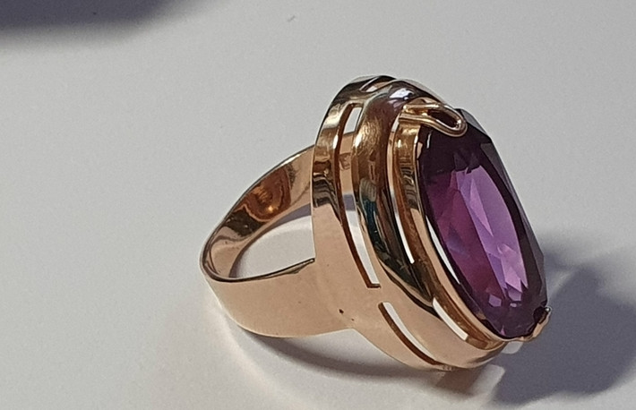 Beautiful USSR Vintage Original 583/ 14K Rose Gold amethyst stone Ring 8.44g