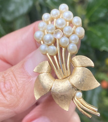 Crown Trifari Alfred Philippe Vintage Pearl Brooch Estate Jewelry Pre-Owned