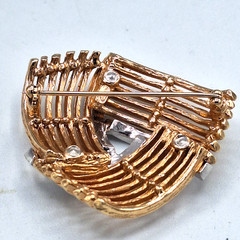 VINTAGE PUCCINI Gold and Silver Tone Abstract Triangular Brooch