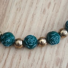 Vintage Green Carved Rose Plastic Bead Necklace Double Strand Gold Tone 56in